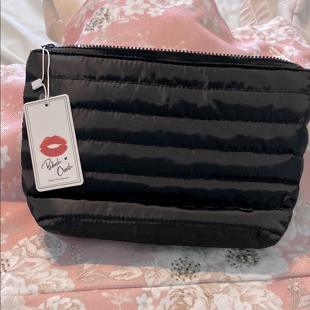 Blush Crush Black Bag ; Which Can Be Used For So Many Things Nwt & Free Gift :)